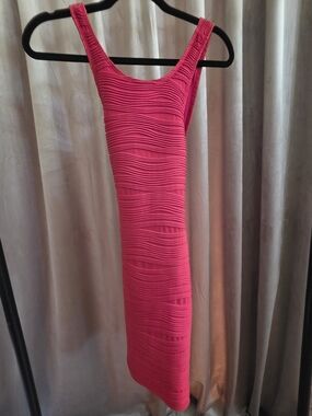Wet Seal Red Textured Open Back Bodycon Dress XS